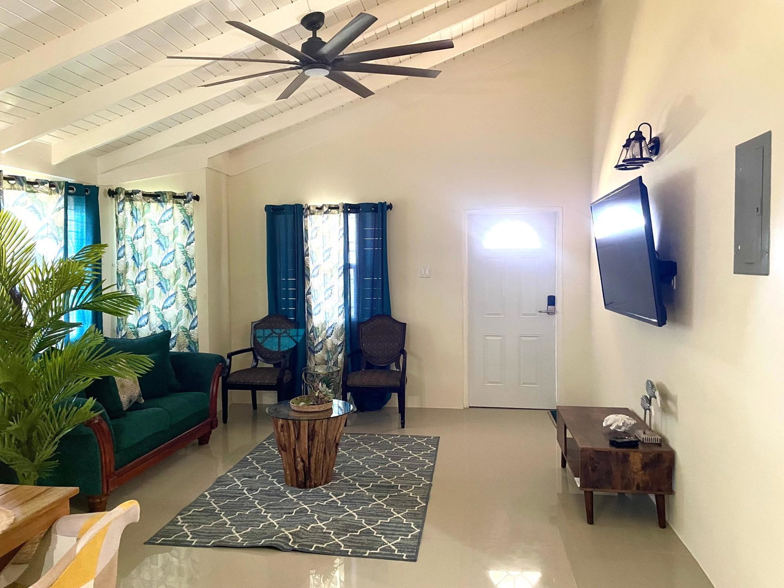 Furnished-2BR-House-for-Rent-in-Stonebrook-Manor-Trelawny-Jamaica Seventh image of 607 Stonebrook Manor in STONEBROOK, Trelawny, Jamaica - property is For Rent