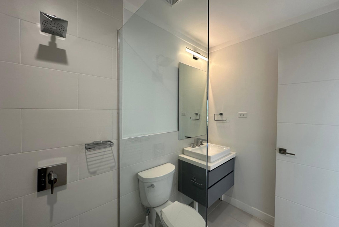 Sixteenth image of 502-21 Braemar Avenue in Kingston 5, St. Andrew, Jamaica - property is For Sale