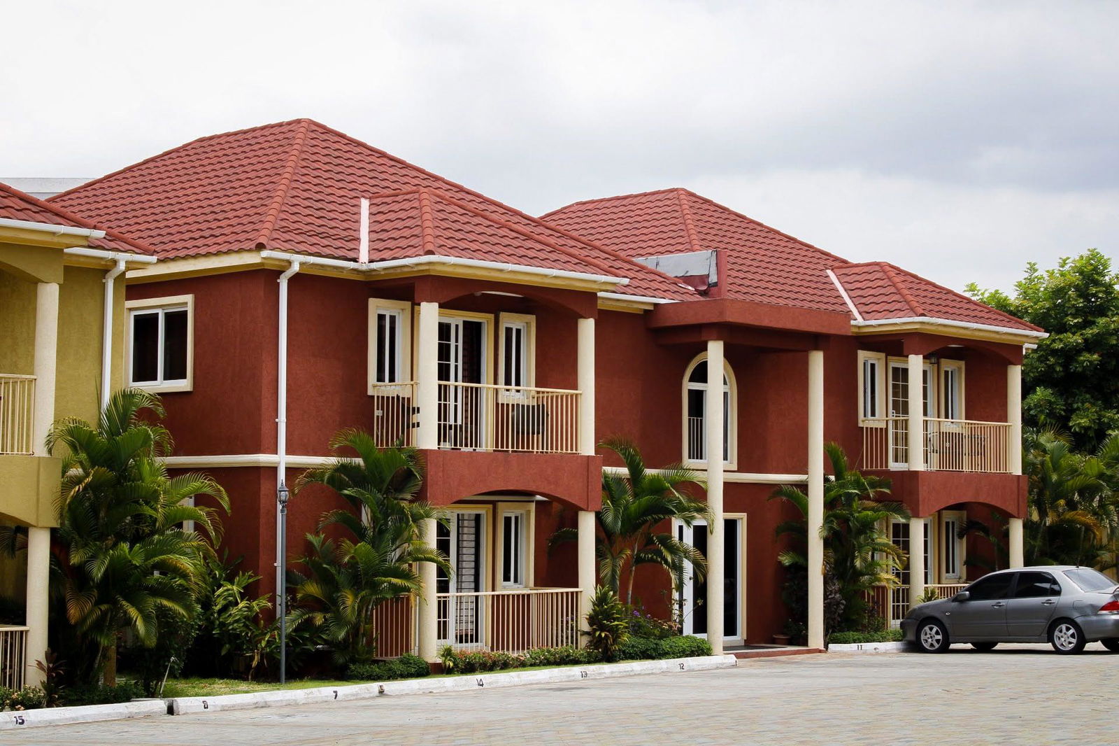 Ground-Floor-Apartment-for-Sale-in-Kingston-6-–-2-Bed-2.5-Bath-Prime-Location Second image of 11-7 Charlemont Avenue in Kingston 6, St. Andrew, Jamaica - property is For Sale