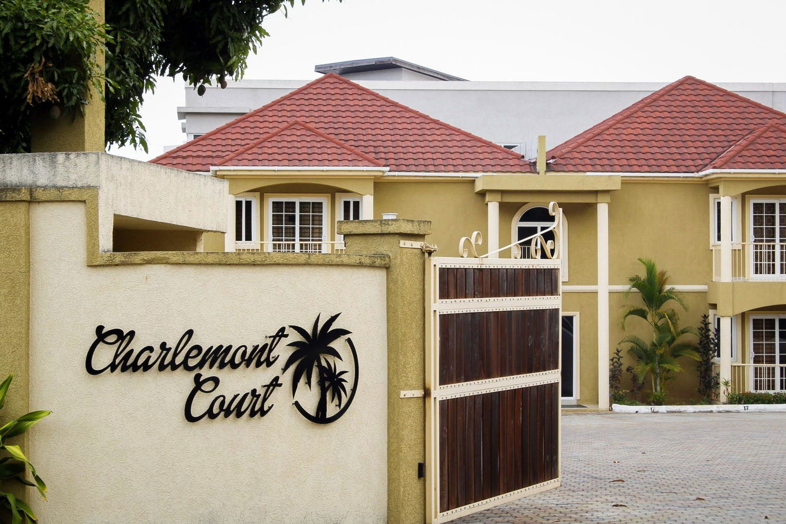 Ground-Floor-Apartment-for-Sale-in-Kingston-6-–-2-Bed-2.5-Bath-Prime-Location Fourth image of 11-7 Charlemont Avenue in Kingston 6, St. Andrew, Jamaica - property is For Sale