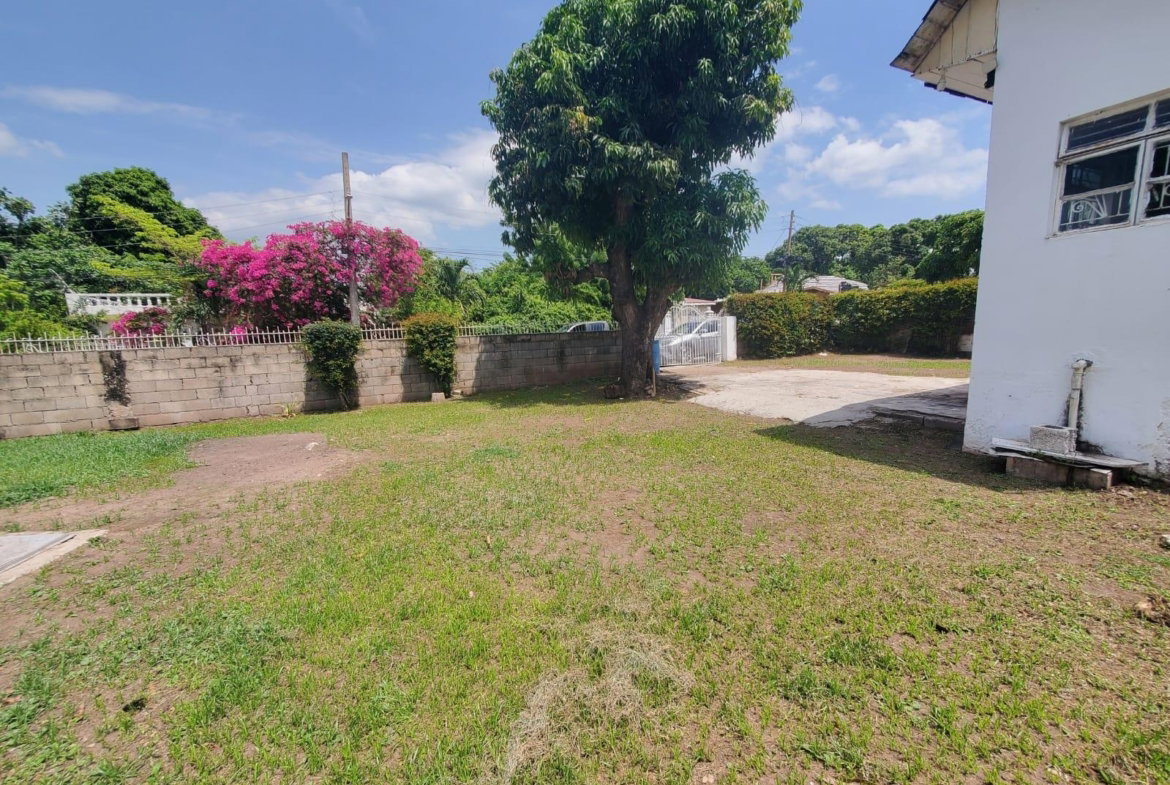 Third image of 4 Darlington Avenue in Kingston 8, St. Andrew, Jamaica - property is For Rent