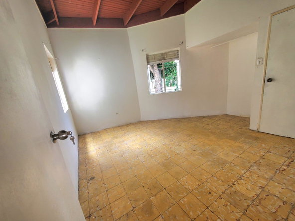 Fourth image of 4 Darlington Avenue in Kingston 8, St. Andrew, Jamaica - property is For Rent