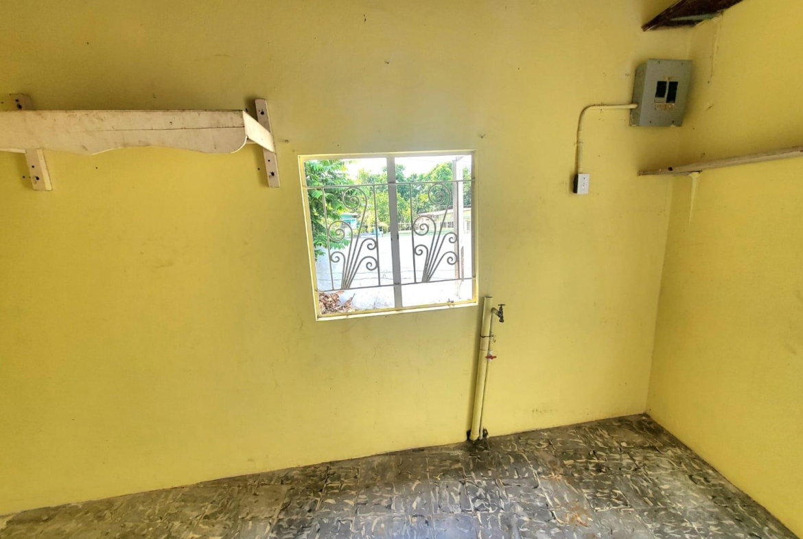 Ninth image of 4 Darlington Avenue in Kingston 8, St. Andrew, Jamaica - property is For Rent