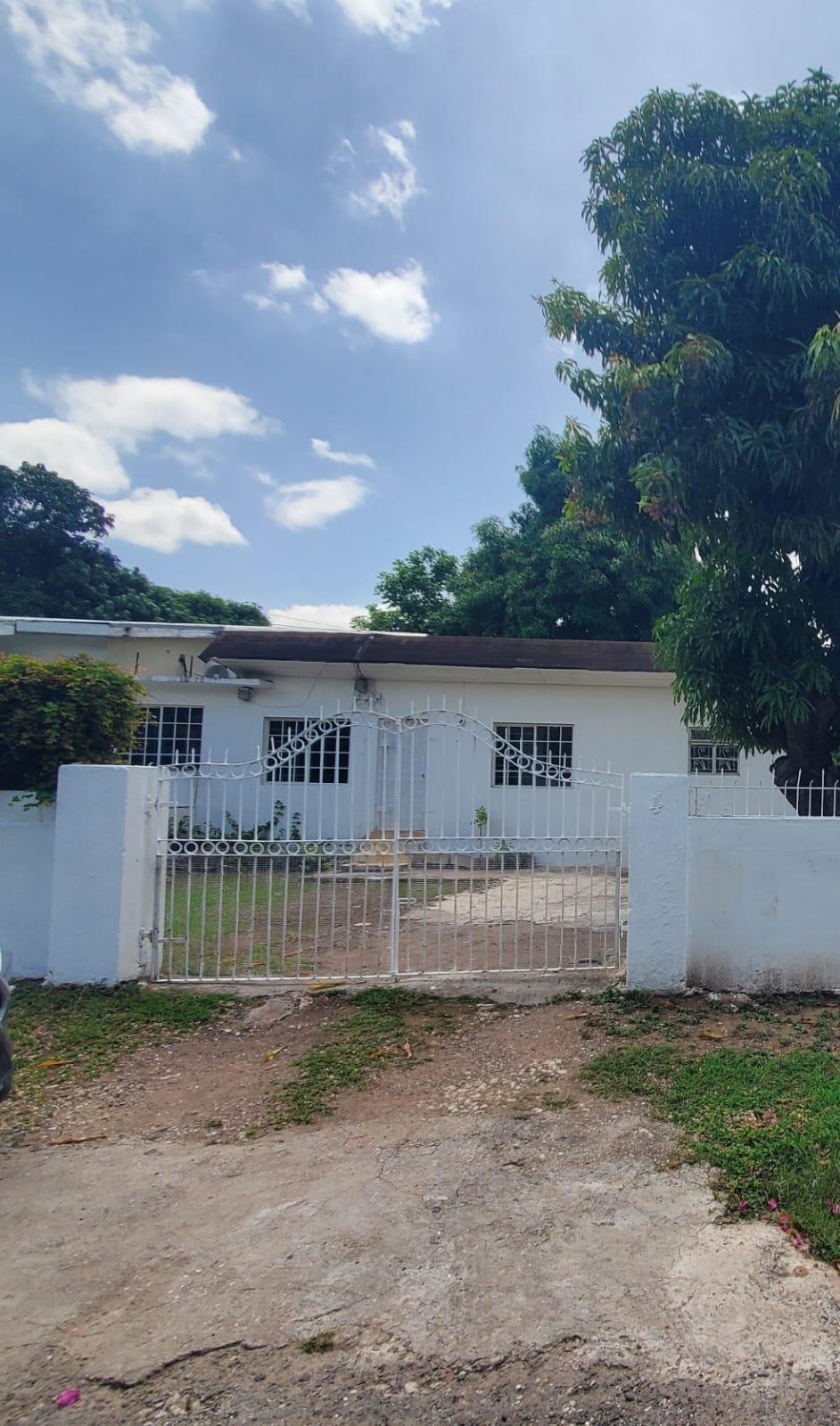 First image of 4 Darlington Avenue in Kingston 8, St. Andrew, Jamaica - property is For Rent