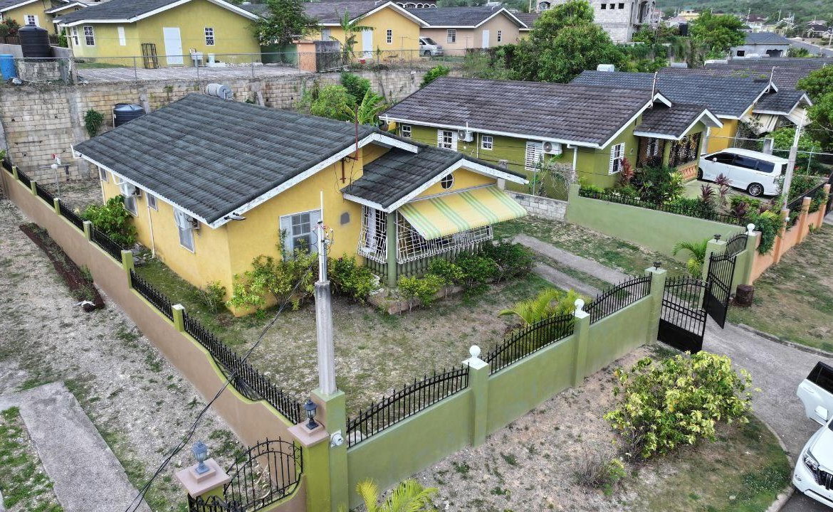 First image of 768 Stonebrook Vista in STONEBROOK VISTA, Trelawny, Jamaica - property is For Rent