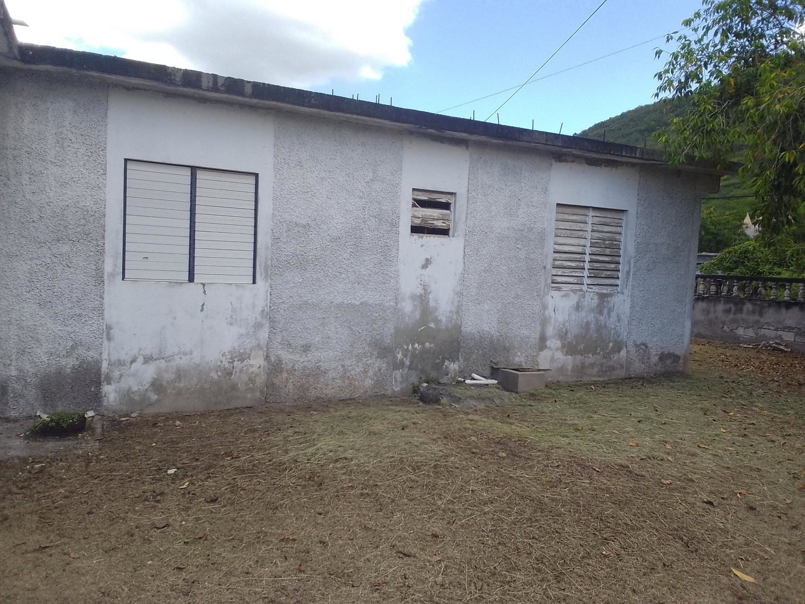 House-for-Sale-at-35-Edgeware-Kingston-Jamaica-–-Mountain-View-Expansion-Potential Sixth image of 35 Edgeware in KINGSTON, Kingston, Jamaica - property is For Sale