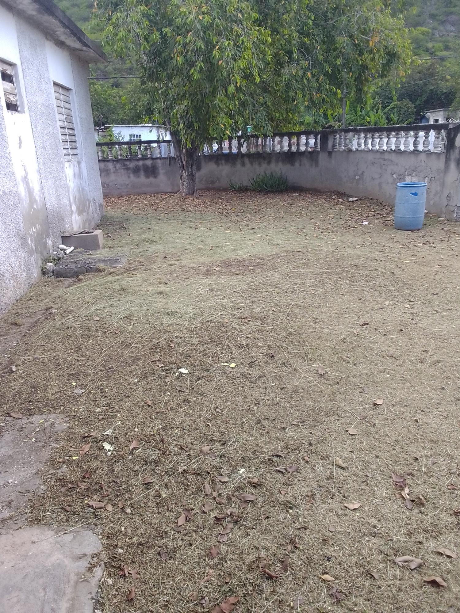 House-for-Sale-at-35-Edgeware-Kingston-Jamaica-–-Mountain-View-Expansion-Potential Tenth image of 35 Edgeware in KINGSTON, Kingston, Jamaica - property is For Sale