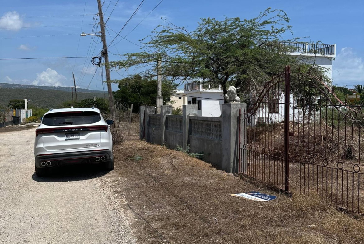 Fifth image of 8 Old Wharf rd in Treasure Beach, St. Elizabeth, Jamaica - property is For Sale