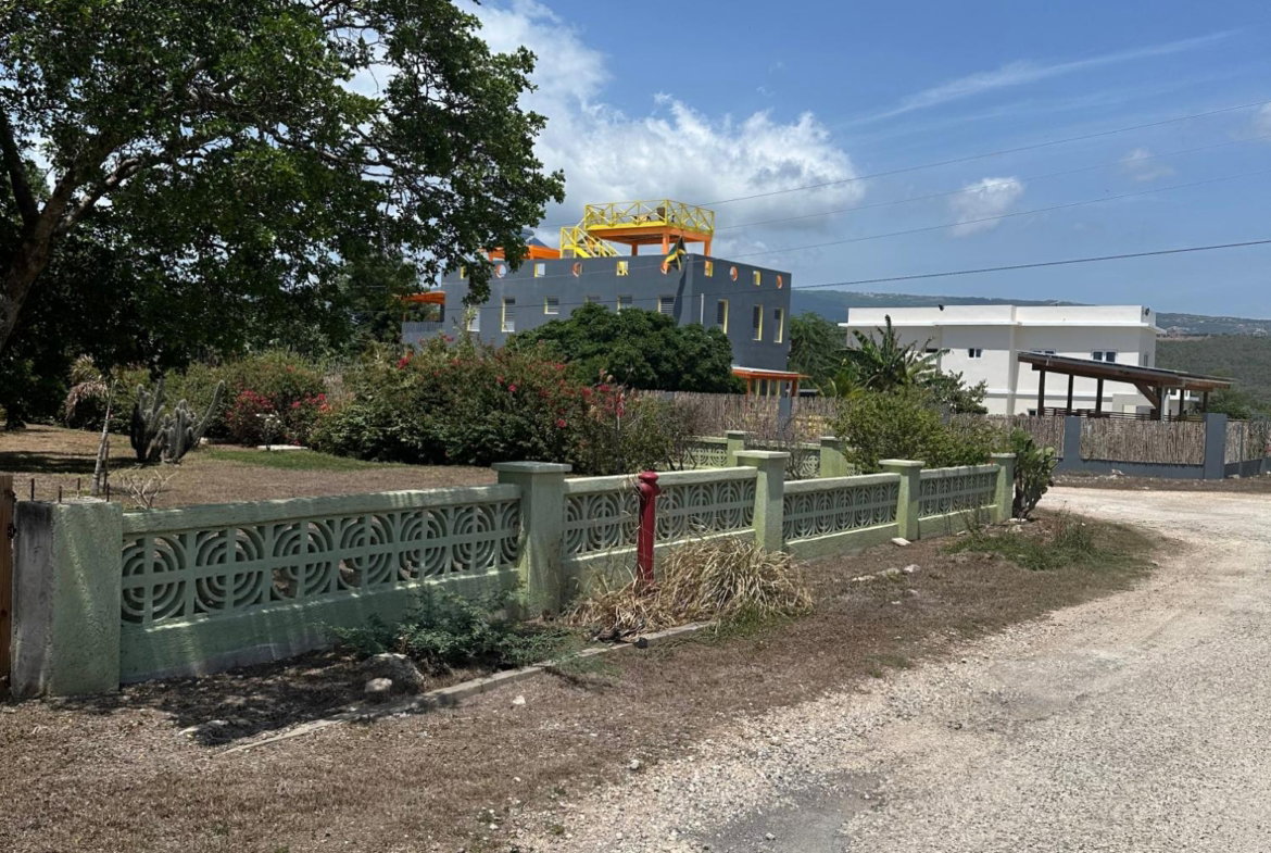 Eighth image of 8 Old Wharf rd in Treasure Beach, St. Elizabeth, Jamaica - property is For Sale