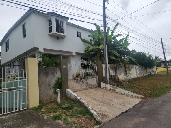 Fourth image of 557 Eltham View in Eltham Vista, St. Catherine, Jamaica - property is For Sale