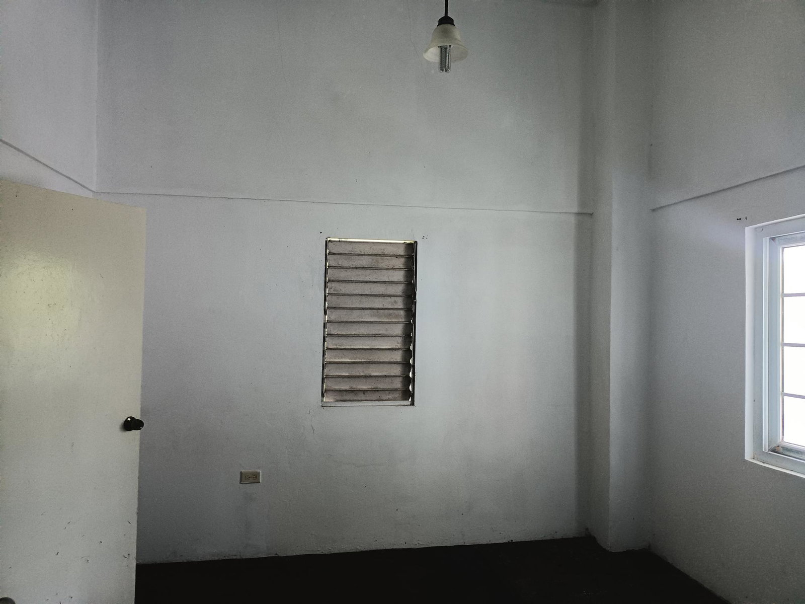 Ninth image of 4 Sunderland in Lottery, St. James, Jamaica - property is For Sale