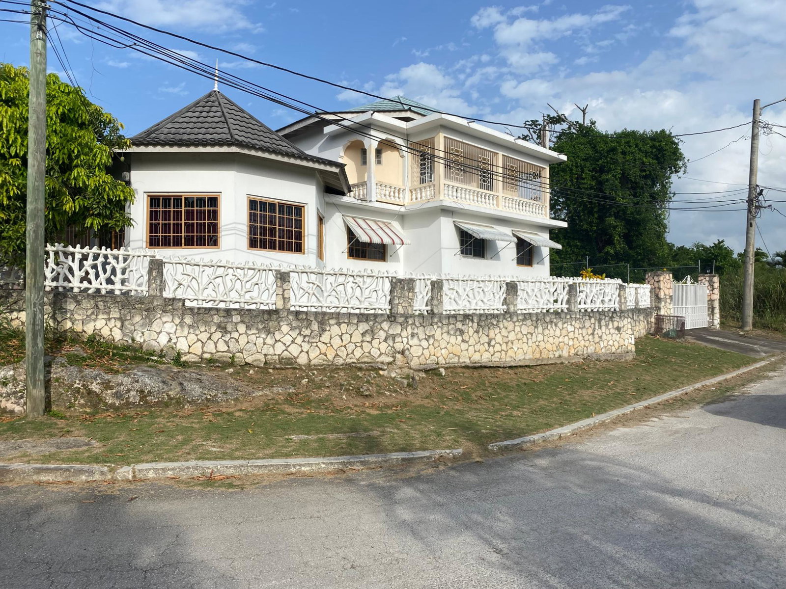 House-for-Sale-in-Porto-Bello-Montego-Bay-St.-James-Jamaica First image of 477 Porto Bello, St.james in Porto Bello Heights, St. James, Jamaica - property is For Sale