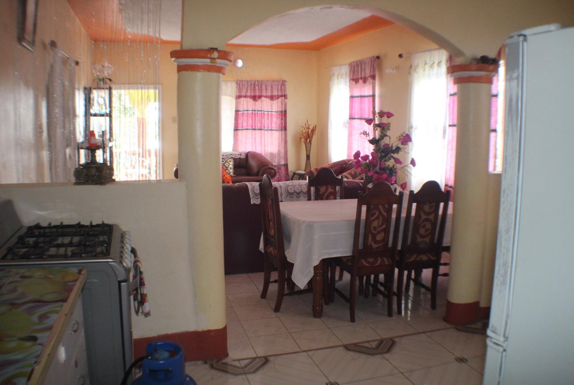Seventh image of Trenail Maggotty in Maggotty, St. Elizabeth, Jamaica - property is For Sale