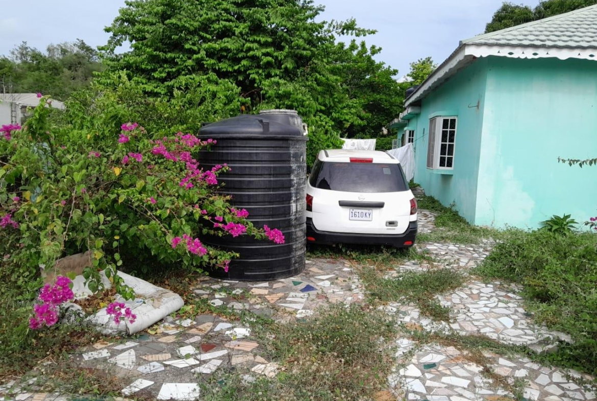 Sixth image of Browns Avenue in Palmers Cross, Clarendon, Jamaica - property is For Sale