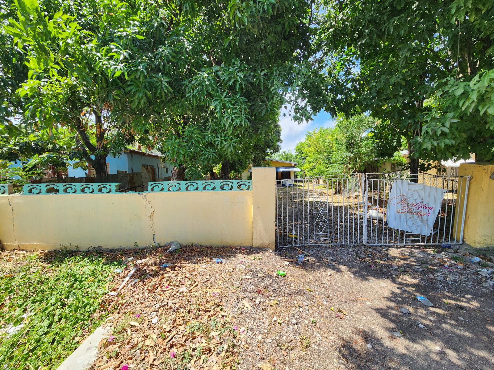 House-for-Sale-on-St.-Johns-Main-Road-St.-Catherine-Jamaica-36000-sq-ft-Lot Fourteenth image of 94 St. Johns Road in Spanish Town, St. Catherine, Jamaica - property is For Sale
