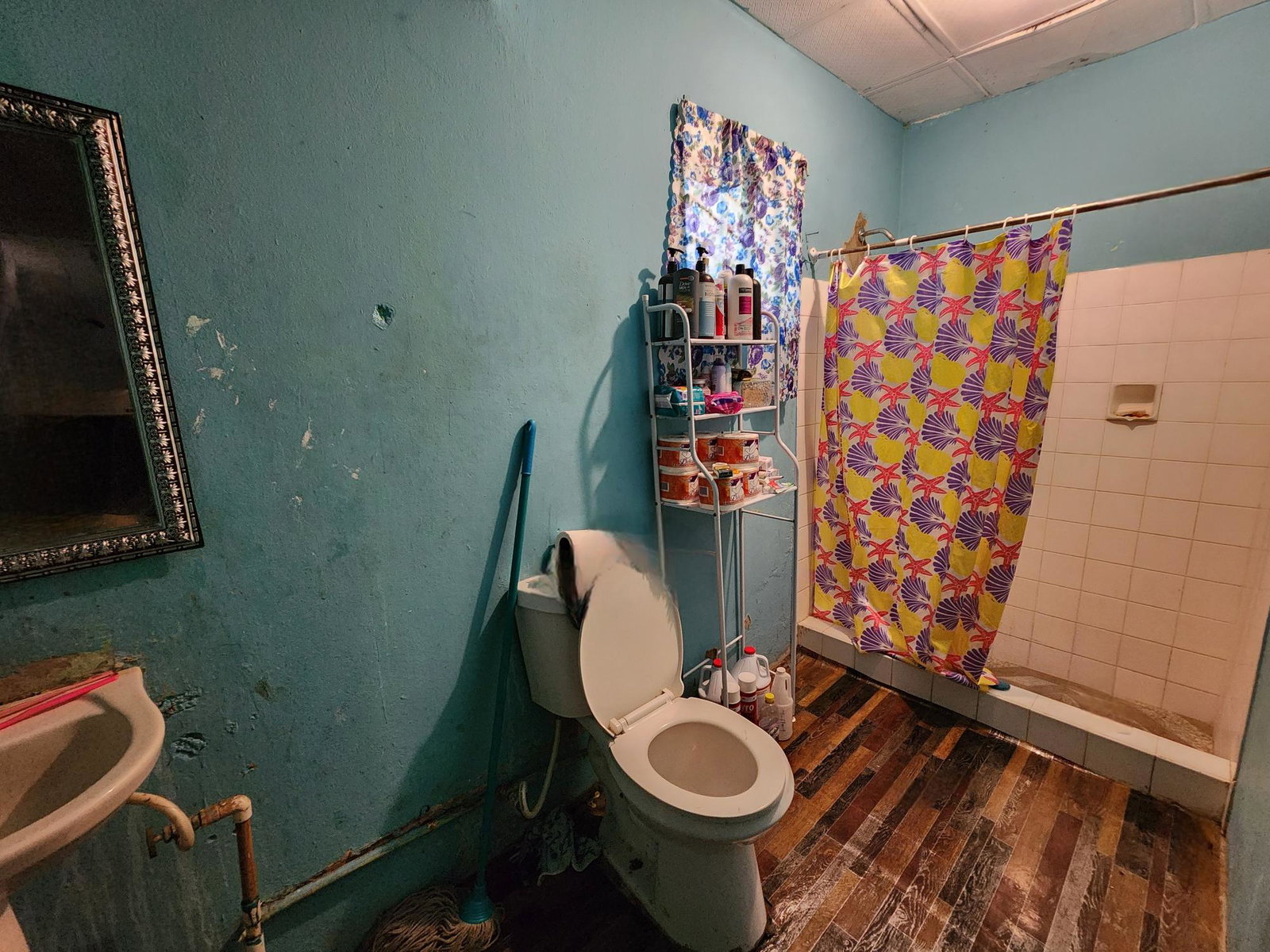 House-for-Sale-on-St.-Johns-Main-Road-St.-Catherine-Jamaica-36000-sq-ft-Lot Fourth image of 94 St. Johns Road in Spanish Town, St. Catherine, Jamaica - property is For Sale