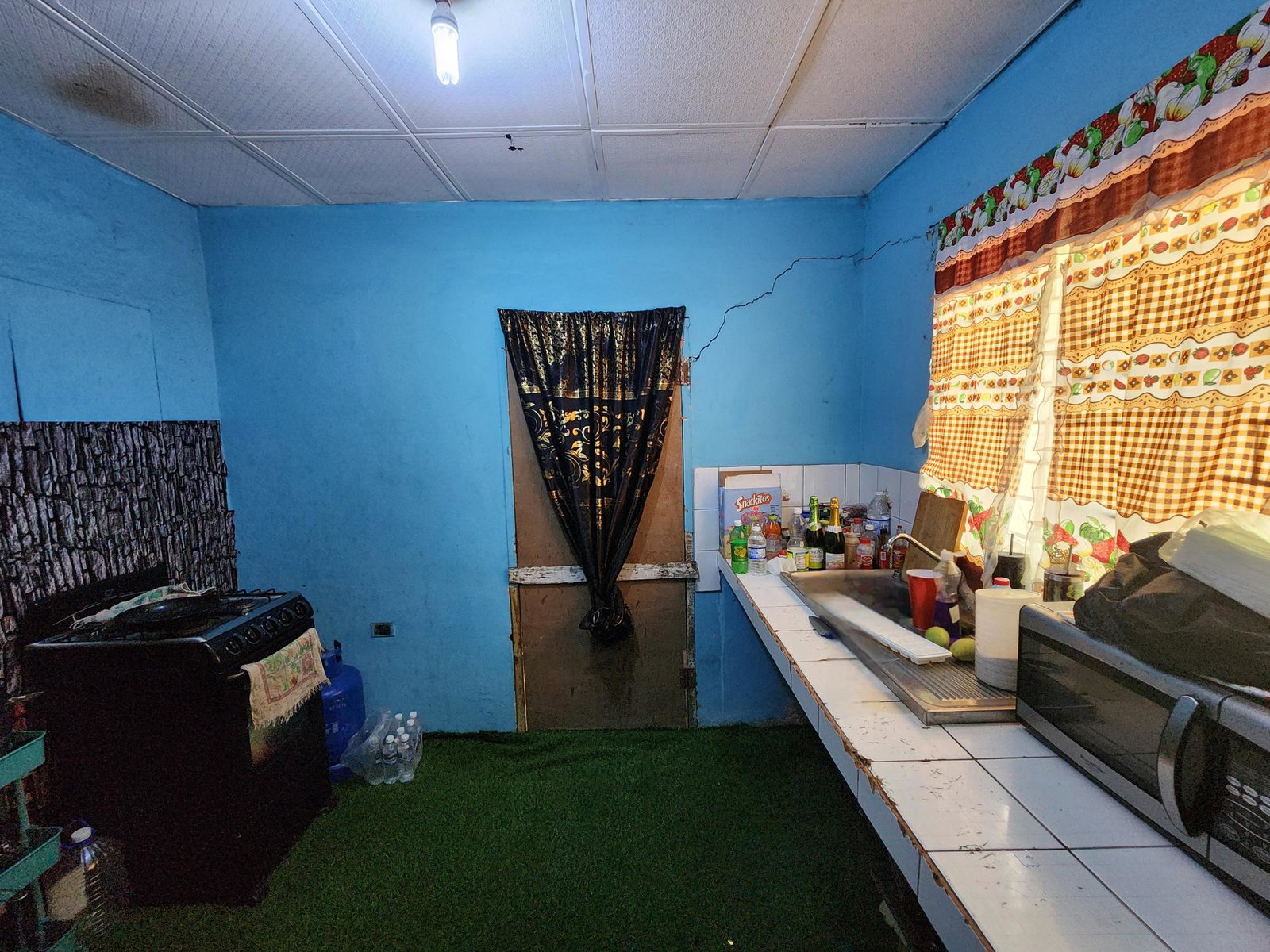 House-for-Sale-on-St.-Johns-Main-Road-St.-Catherine-Jamaica-36000-sq-ft-Lot Fifth image of 94 St. Johns Road in Spanish Town, St. Catherine, Jamaica - property is For Sale