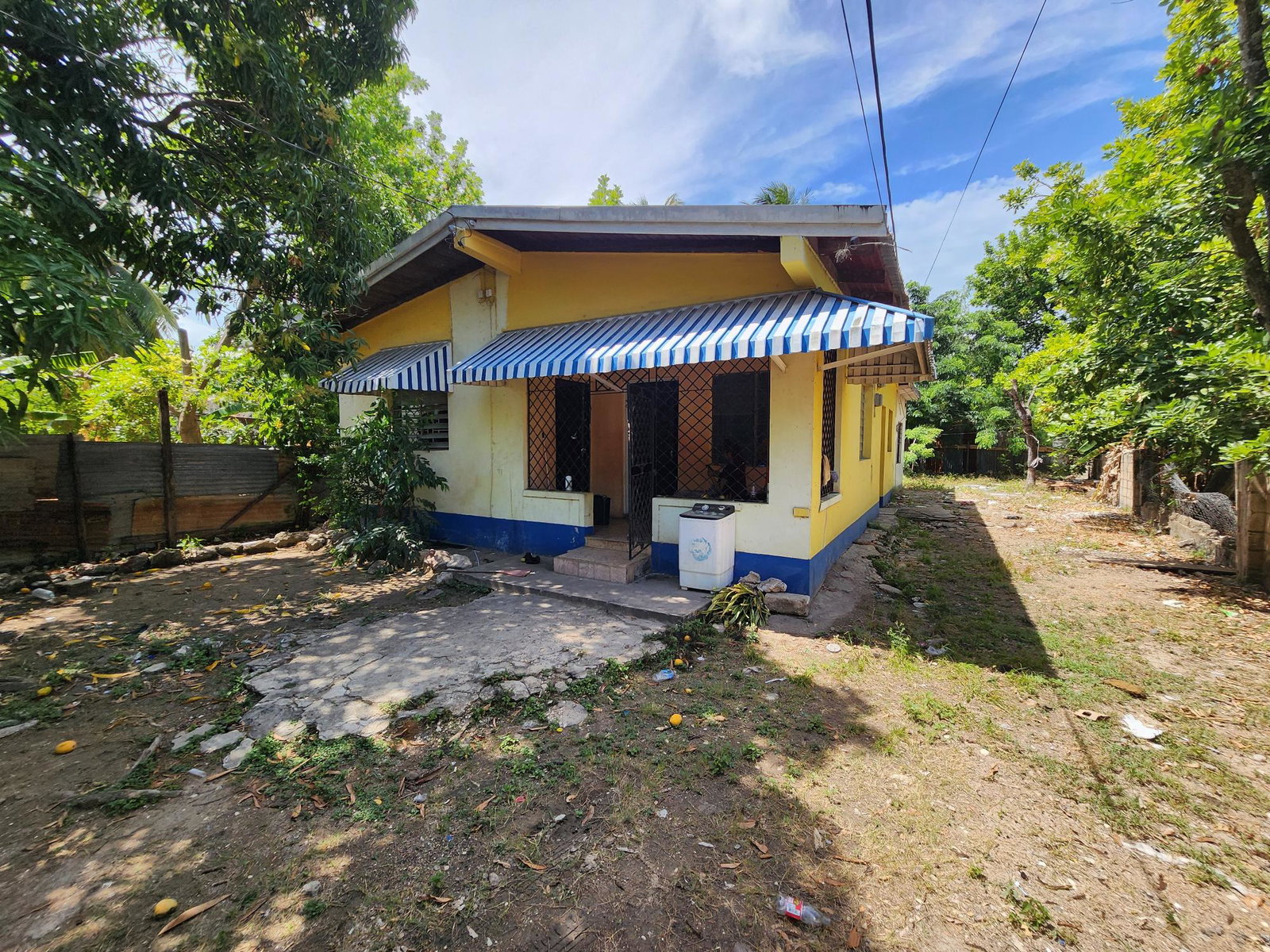 House-for-Sale-on-St.-Johns-Main-Road-St.-Catherine-Jamaica-36000-sq-ft-Lot First image of 94 St. Johns Road in Spanish Town, St. Catherine, Jamaica - property is For Sale