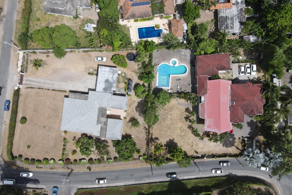 Sixth image of 11 Widcombe Rd. Kgn. 6 in Kingston 6, St. Andrew, Jamaica - property is For Sale