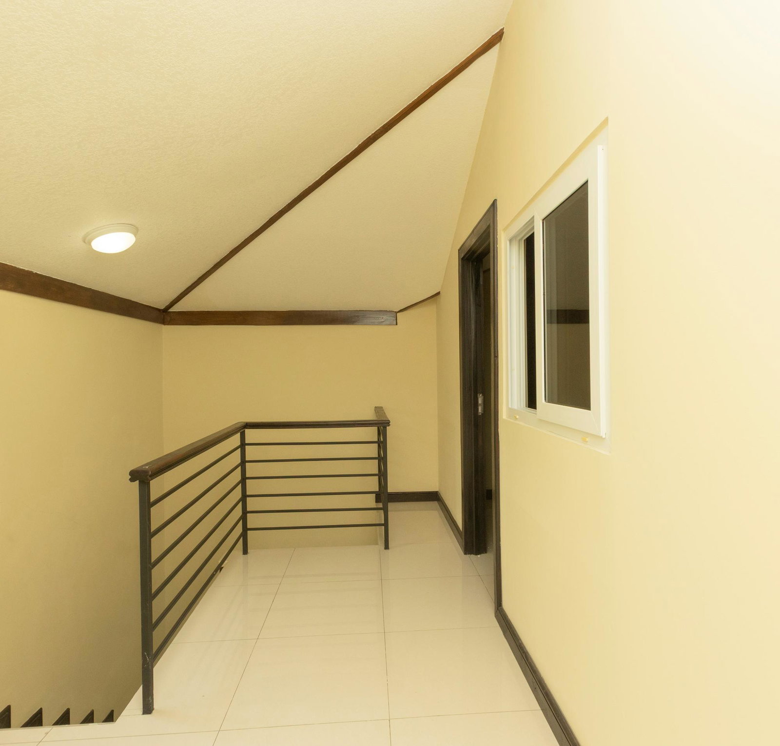 Luxurious-3-Bed-Penthouse-for-Sale-at-1-Kings-Drive-St.-Andrew-Jamaica Eleventh image of 1 Kings Drive in Kingston 6, St. Andrew, Jamaica - property is For Sale