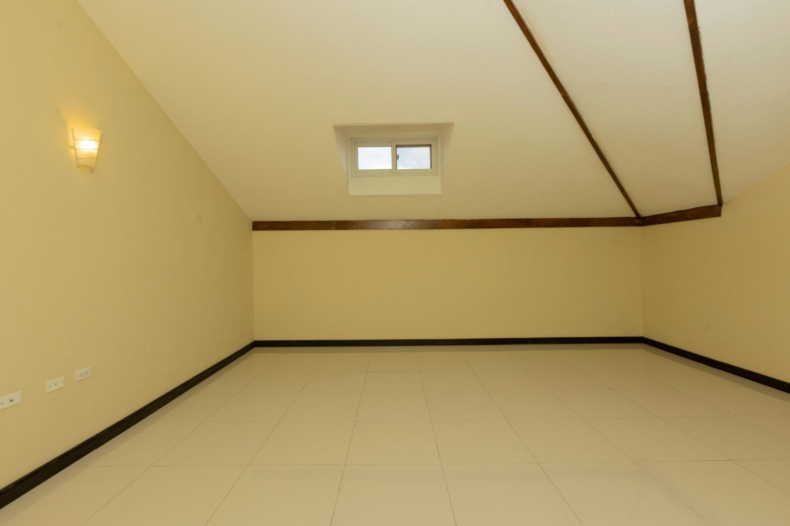 Luxurious-3-Bed-Penthouse-for-Sale-at-1-Kings-Drive-St.-Andrew-Jamaica Thirteenth image of 1 Kings Drive in Kingston 6, St. Andrew, Jamaica - property is For Sale