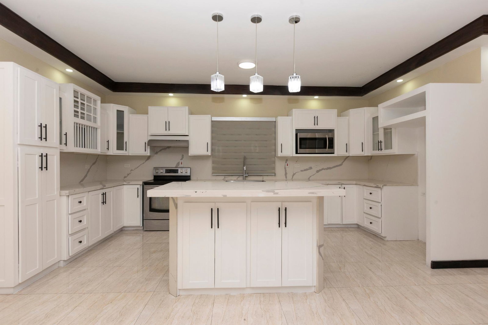 Luxurious-3-Bed-Penthouse-for-Sale-at-1-Kings-Drive-St.-Andrew-Jamaica Third image of 1 Kings Drive in Kingston 6, St. Andrew, Jamaica - property is For Sale