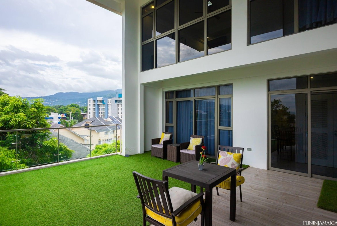Thirteenth image of 406-41 Upper Waterloo Road in Kingston 8, St. Andrew, Jamaica - property is For Rent