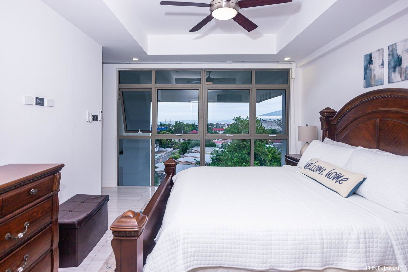 Luxurious-3-Bedroom-Penthouse-for-Rent-in-Kingston-8-St.-Andrew-Jamaica Eighteenth image of 406-41 Upper Waterloo Road in Kingston 8, St. Andrew, Jamaica - property is For Rent