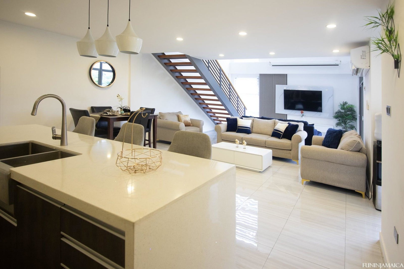 Luxurious-3-Bedroom-Penthouse-for-Rent-in-Kingston-8-St.-Andrew-Jamaica Sixth image of 406-41 Upper Waterloo Road in Kingston 8, St. Andrew, Jamaica - property is For Rent