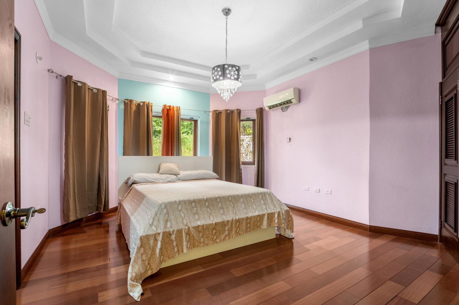 Nineteenth image of 48 West Bellevue Drive in Kingston 19, St. Andrew, Jamaica - property is For Sale