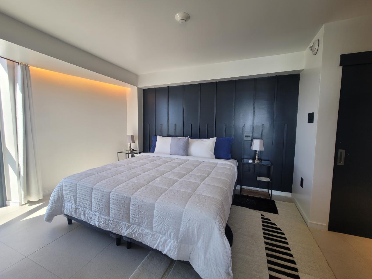 Fourteenth image of 910-2-4 King Street in KINGSTON, Kingston, Jamaica - property is For Rent