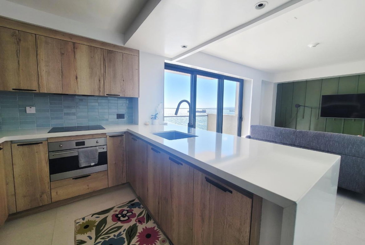 Third image of 910-2-4 King Street in KINGSTON, Kingston, Jamaica - property is For Rent