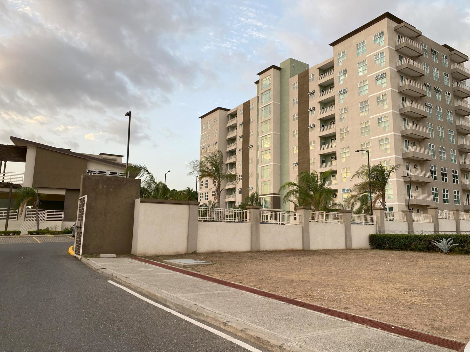 Thirtieth image of 411-15-17 Crieffe Road in Kingston 6, St. Andrew, Jamaica - property is For Rent