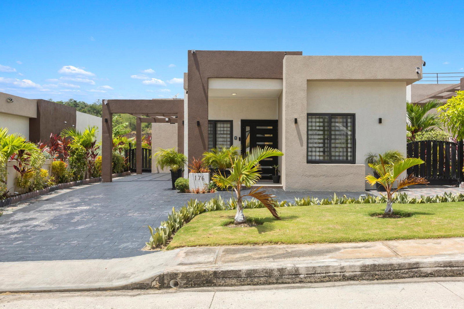 Second image of 176- Pyramid Point in Pyramid Heights, St. Ann, Jamaica - property is For Sale