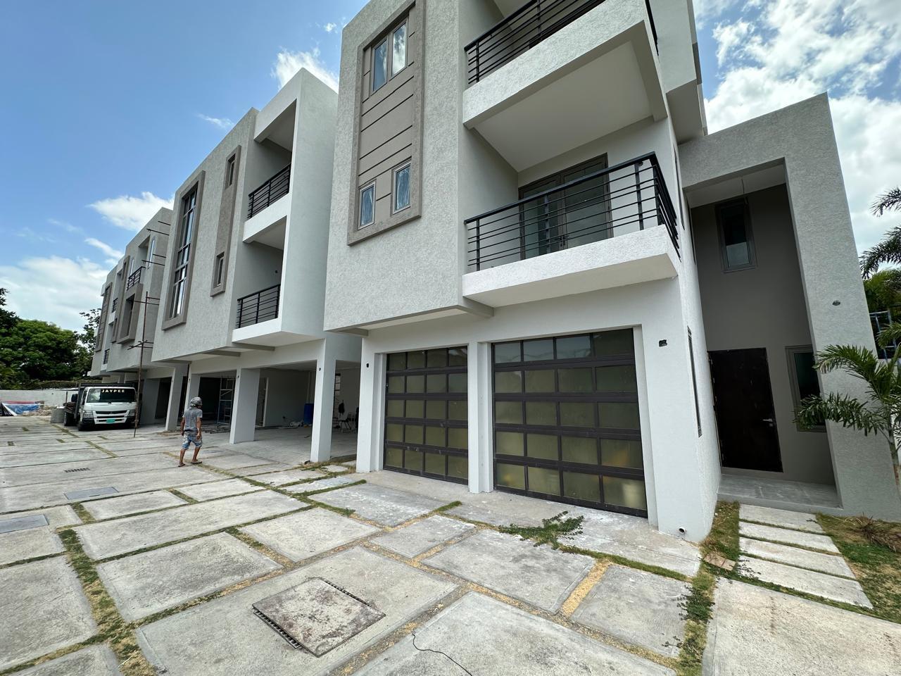 Twenty-Ninth image of 8-10 Widcombe Road in Kingston 6, St. Andrew, Jamaica - property is For Sale