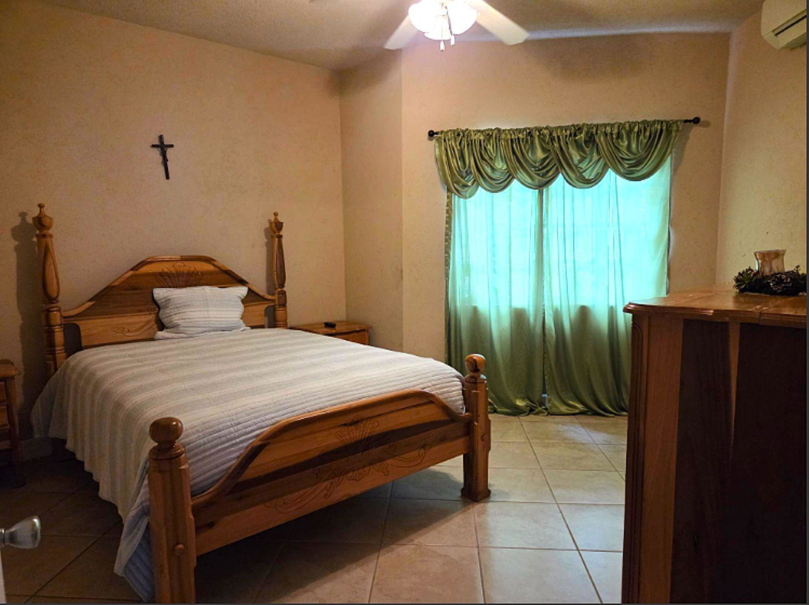 Seventeenth image of 6- Tuscany Place, Ironshore in Ironshore, St. James, Jamaica - property is For Rent
