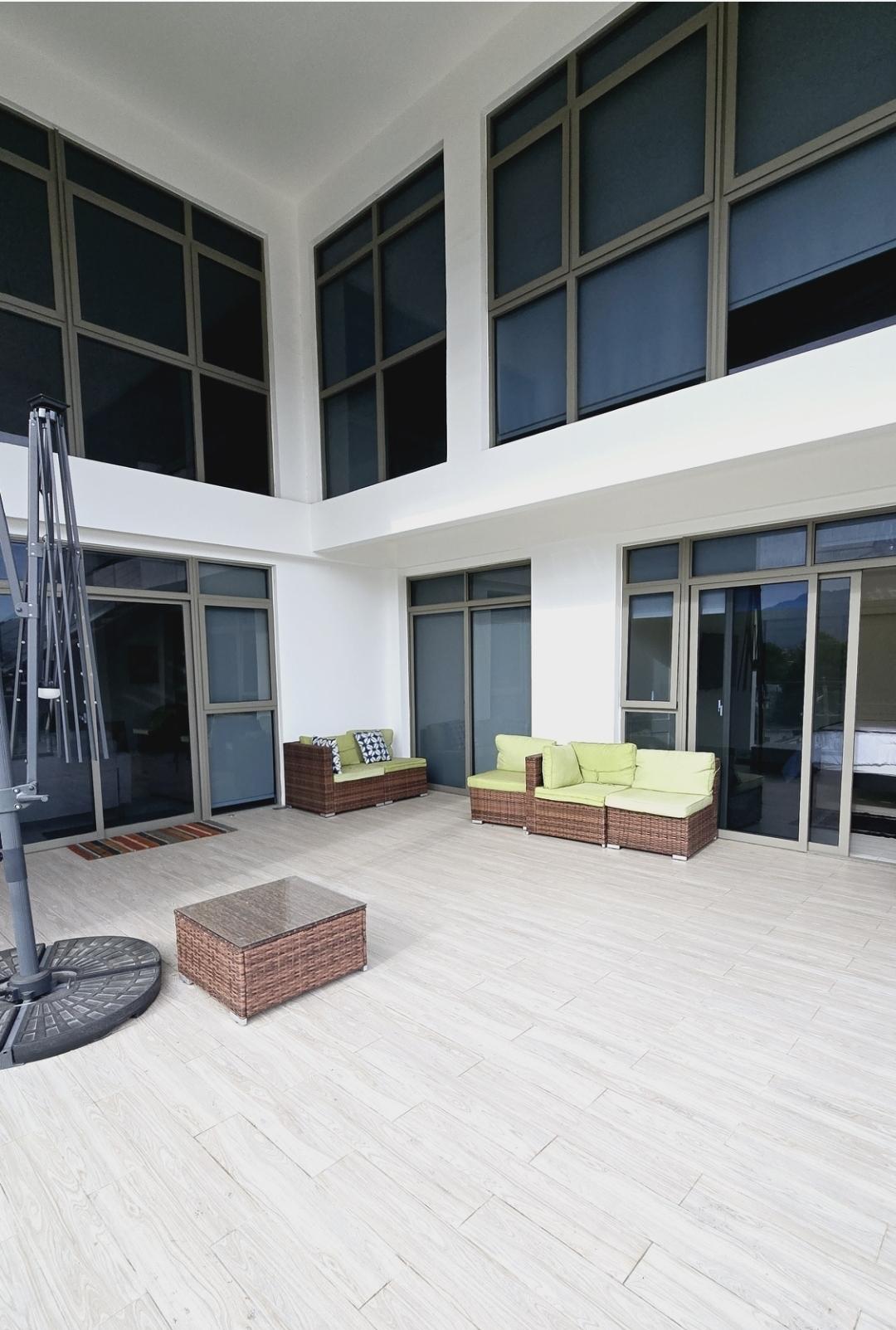 Seventeenth image of 401-41 Upper Waterloo Road in Kingston 10, St. Andrew, Jamaica - property is For Rent