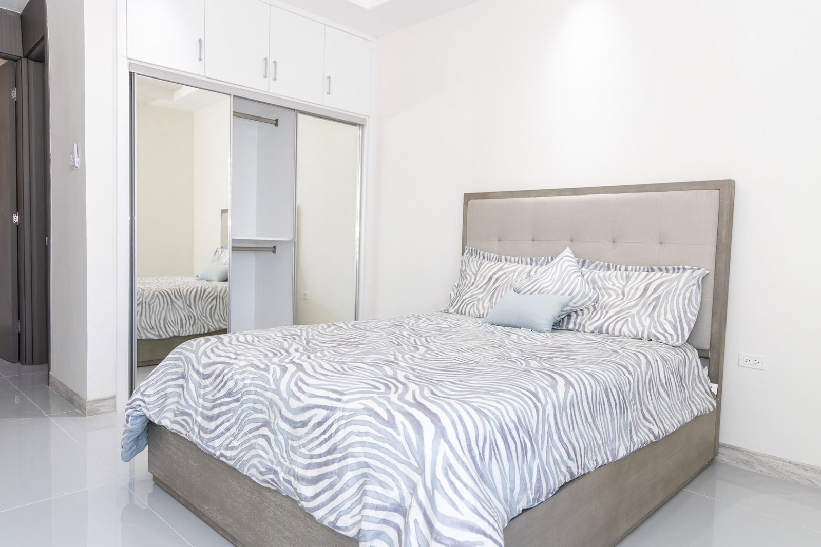 Nineteenth image of 287 The Onyx, Paradisiac Beac in Richmond, St. Ann, Jamaica - property is For Rent