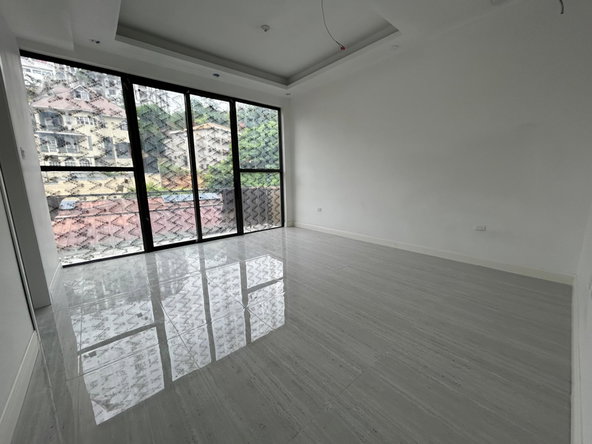 Eleventh image of Th-a3-2 Lipscombe Ave in Kingston 9, St. Andrew, Jamaica - property is For Sale
