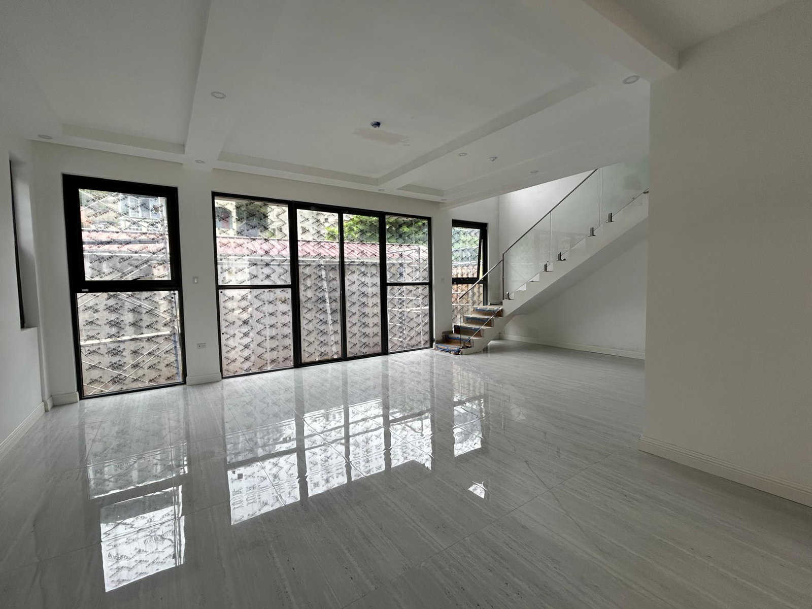 Fifth image of Th-a3-2 Lipscombe Ave in Kingston 9, St. Andrew, Jamaica - property is For Sale