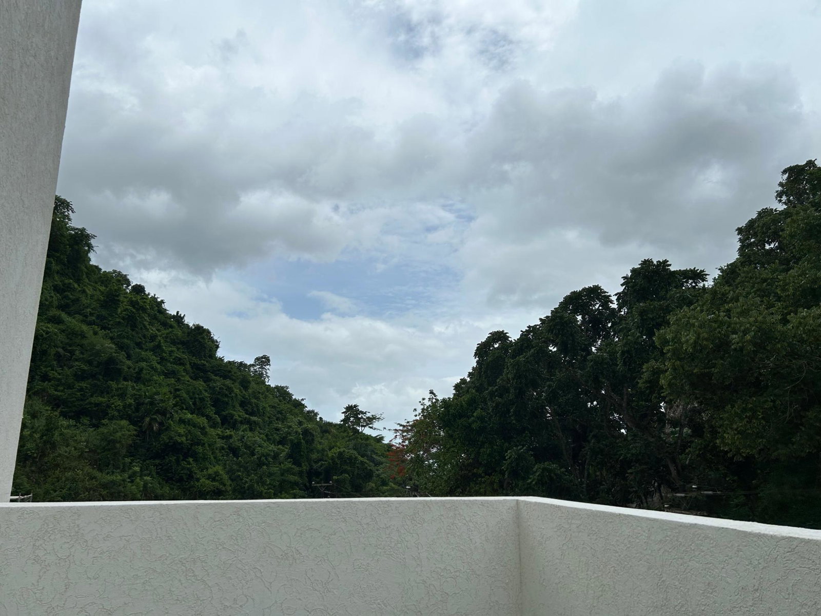 Seventh image of Th-a3-2 Lipscombe Ave in Kingston 9, St. Andrew, Jamaica - property is For Sale