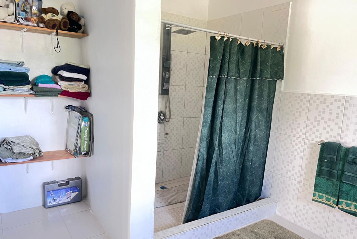 Seventeenth image of 6 Vale Royal in Duncans, Trelawny, Jamaica - property is For Rent