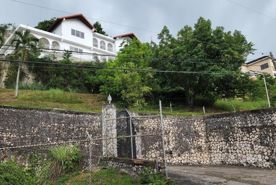 Third image of 45 Bridgemount Park in Kingston 8, St. Andrew, Jamaica - property is For Sale