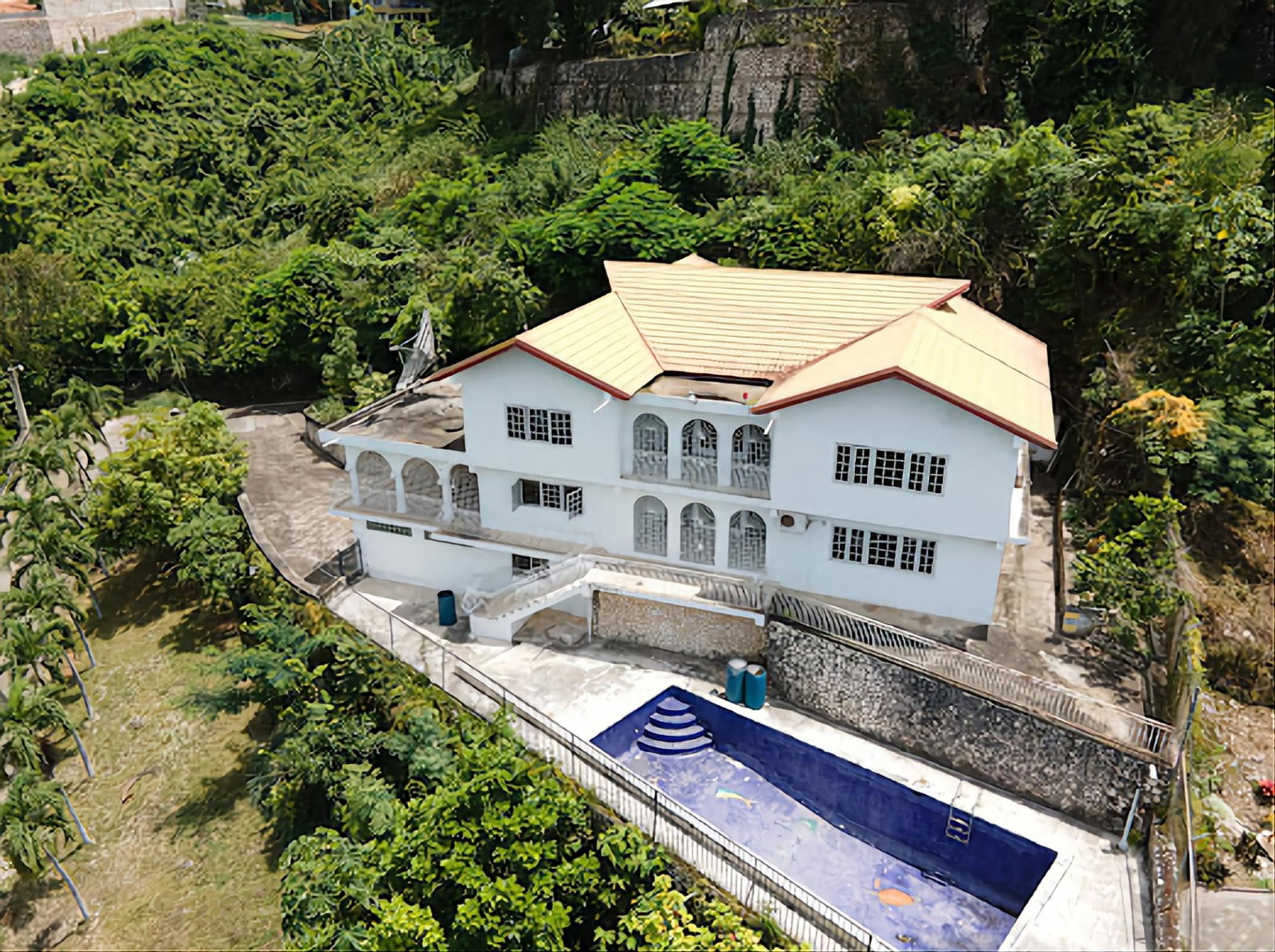 Fourth image of 45 Bridgemount Park in Kingston 8, St. Andrew, Jamaica - property is For Sale