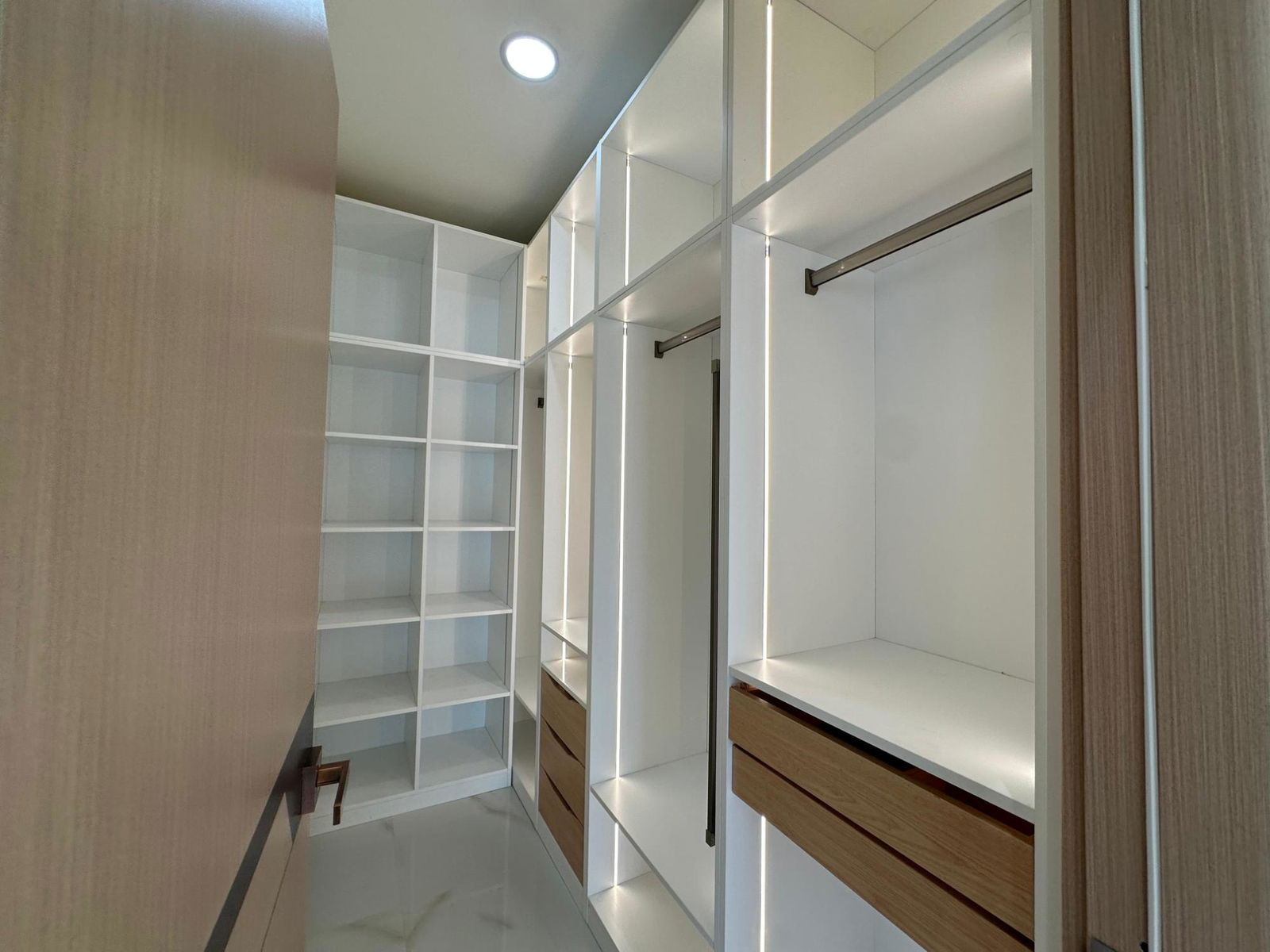 Luxury-Beachfront-Apartments-Villas-for-Sale-in-St.-Ann-Jamaica-Paradisiac-Beach-Club Twelfth image of G203- Paradisiac Beach Club, on in Ocho Rios, St. Ann, Jamaica - property is For Sale