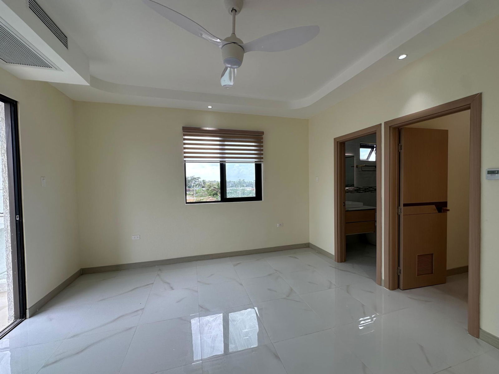 Luxury-Beachfront-Apartments-Villas-for-Sale-in-St.-Ann-Jamaica-Paradisiac-Beach-Club Eighth image of G203- Paradisiac Beach Club, on in Ocho Rios, St. Ann, Jamaica - property is For Sale