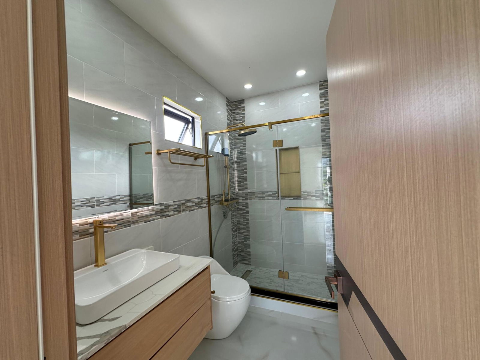 Luxury-Beachfront-Apartments-Villas-for-Sale-in-St.-Ann-Jamaica-Paradisiac-Beach-Club Ninth image of G203- Paradisiac Beach Club, on in Ocho Rios, St. Ann, Jamaica - property is For Sale