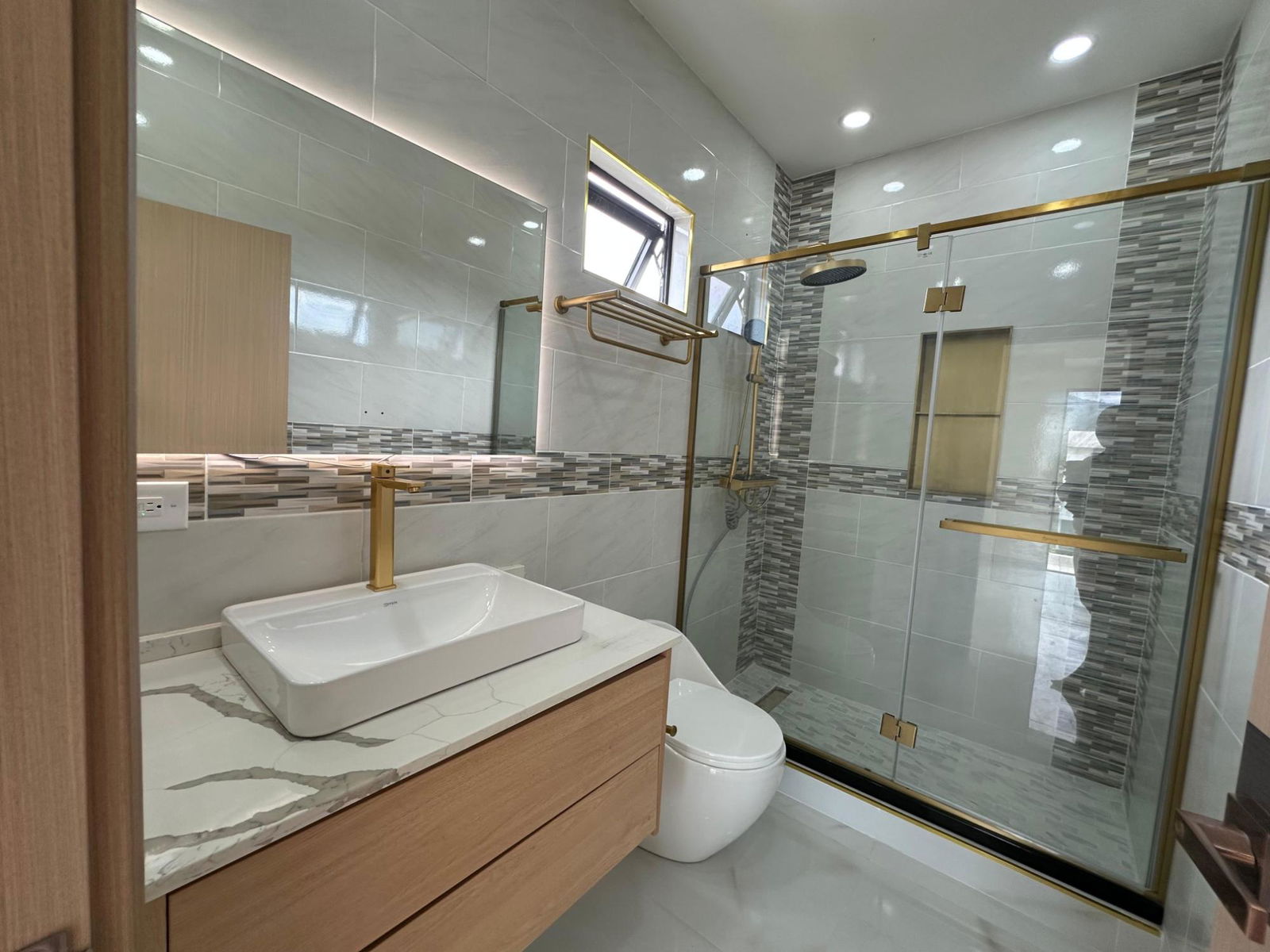 Luxury-Beachfront-Apartments-Villas-for-Sale-in-St.-Ann-Jamaica-Paradisiac-Beach-Club Tenth image of G203- Paradisiac Beach Club, on in Ocho Rios, St. Ann, Jamaica - property is For Sale