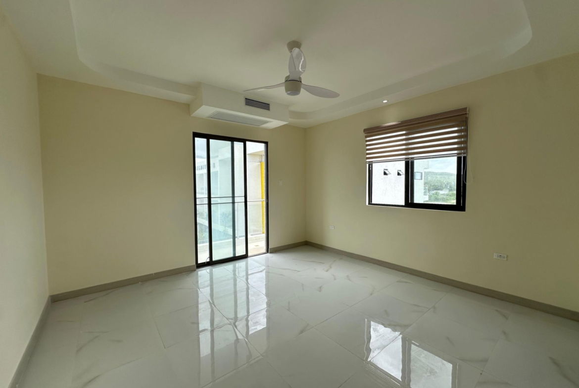 Thirteenth image of H302- Paradisiac Beach Club, on in Ocho Rios, St. Ann, Jamaica - property is For Sale