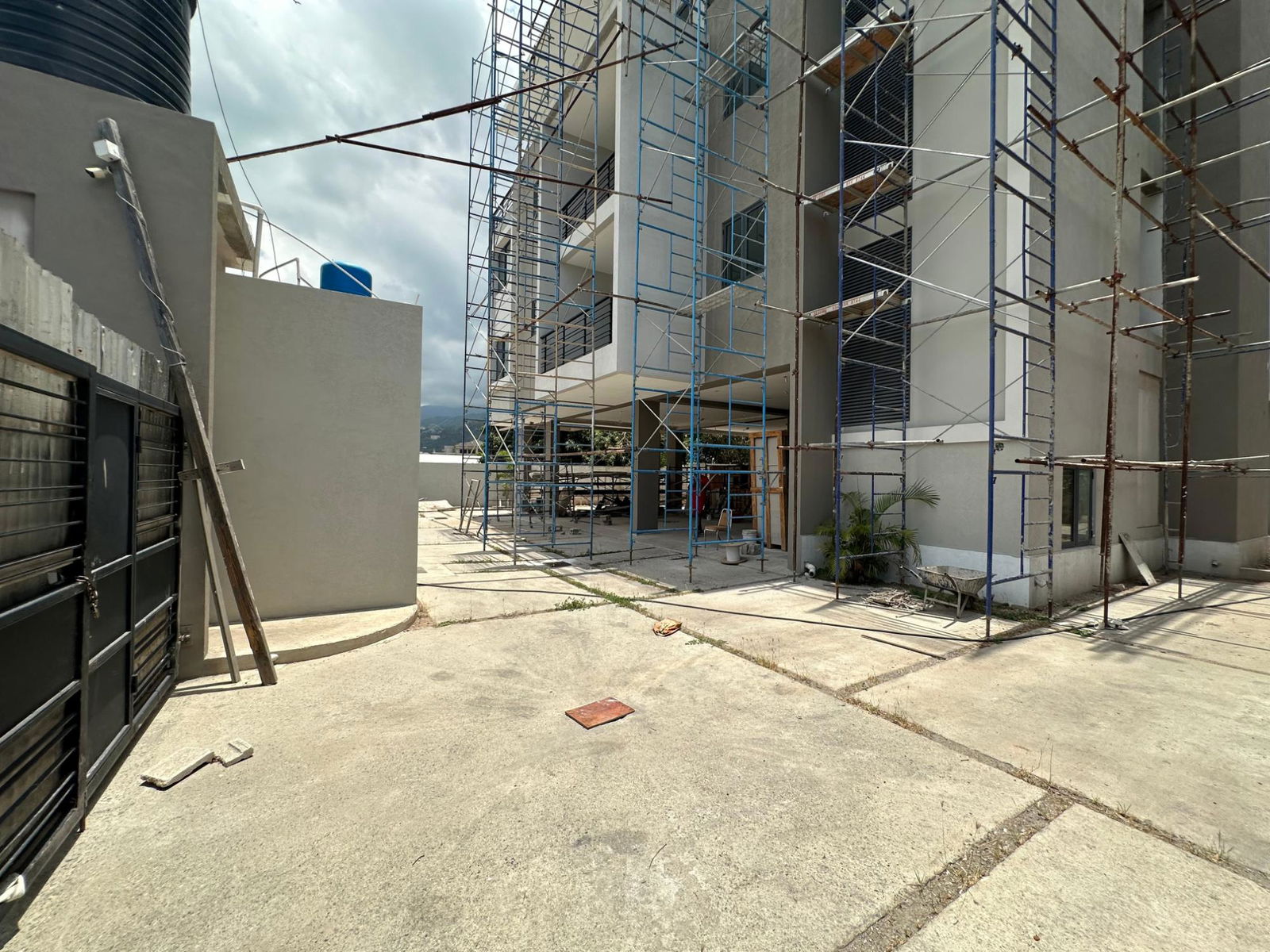 Luxury-New-Apartment-for-Sale-at-Richings-Avenue-Kingston-6-Jamaica Twenty-Second image of 5-12 Richings Avenue in Kingston 6, St. Andrew, Jamaica - property is For Sale